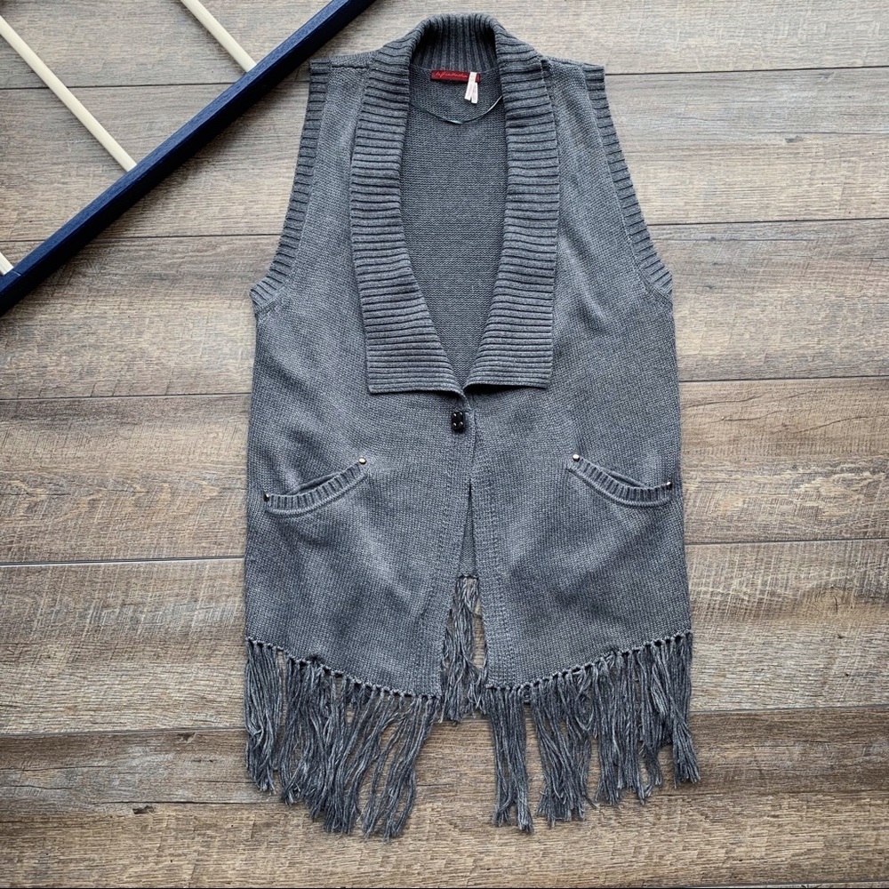 Left on Houston Gray Sleeveless Cardigan